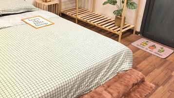 Deluxe Double Room | Desk, iron/ironing board, free WiFi, bed sheets