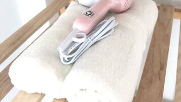 Deluxe Double Room | Bathroom amenities | Shower, free toiletries, hair dryer, slippers