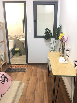 Deluxe Double Room | Desk, iron/ironing board, free WiFi, bed sheets - 1993's House (Ho Chi Minh City)