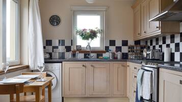 Dishwasher, highchair