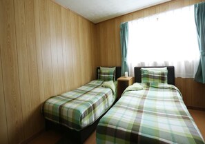 1 habitación, escritorio, wifi gratis y ropa de cama 