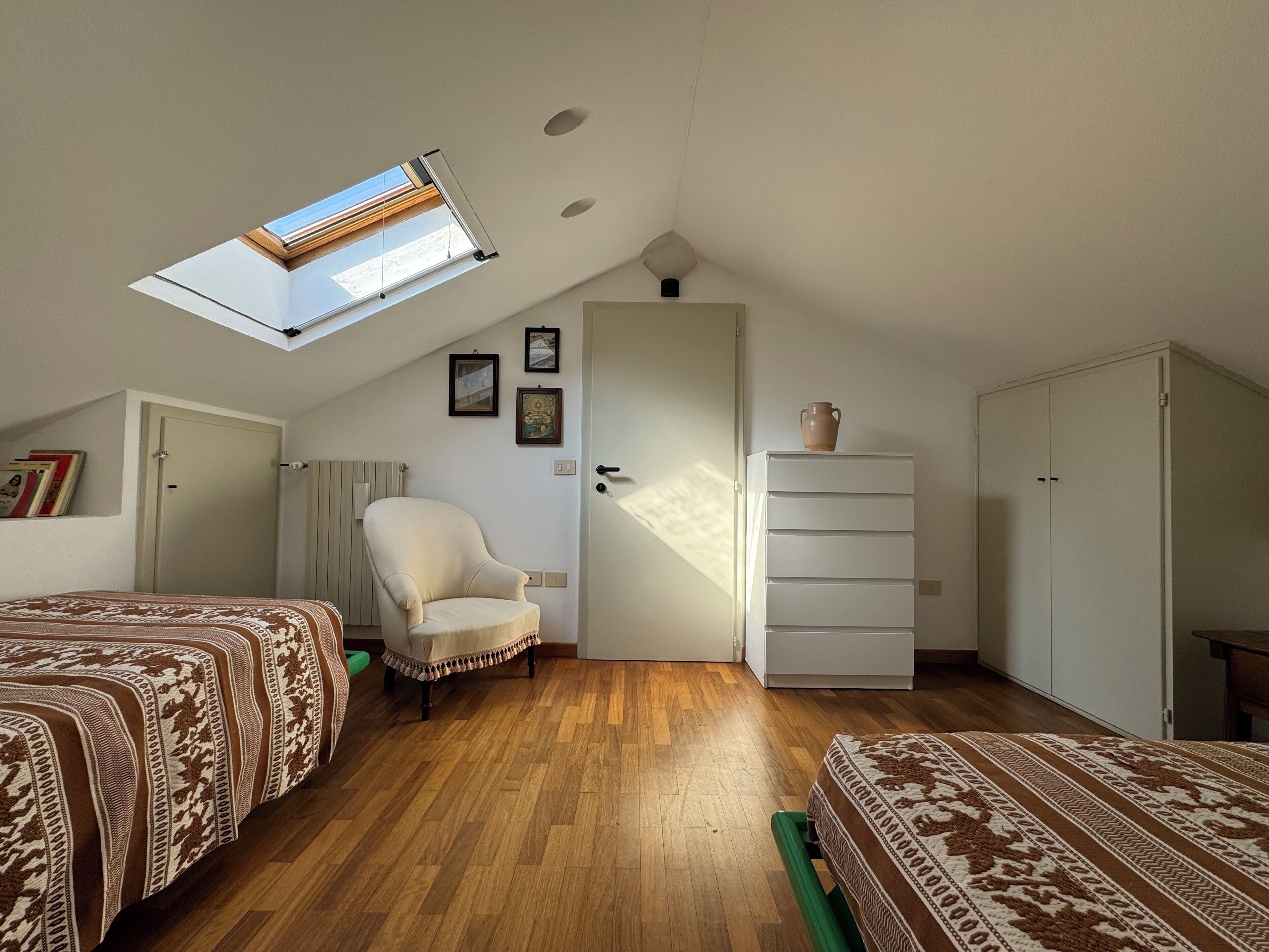 Apartment, 1 Bedroom | Desk, laptop workspace, free WiFi, bed sheets