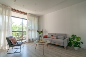 Smart TV, Netflix, servizi in streaming, studio