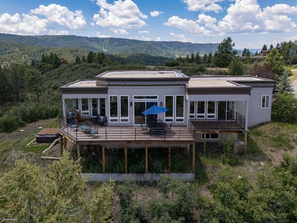 Exterior - Remodeled, Hot Tub, Amazing Views, Great Location (Pagosa Springs)