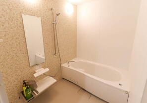 Hair dryer, towels - Studio Apt103 American VillageBeach 1min by car / Nakagami-gun Okinawa (Nakagami-gun)