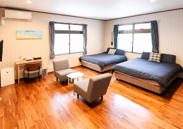 1 bedroom, desk, iron/ironing board, free WiFi