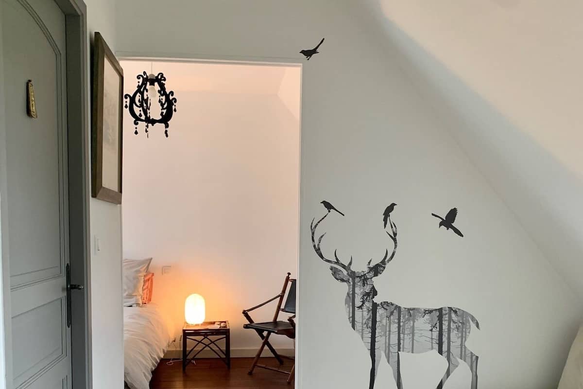 Habitación Confort doble, no fumadores, vistas al patio (Mona) | Ropa de cama de alta calidad, edredones de plumas, decoración individual