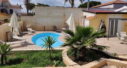 Villa Cassiopeia - boutique residence with swimming pool, three independent apartments