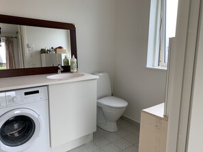 Hus | Bad | Dusj og håndklær