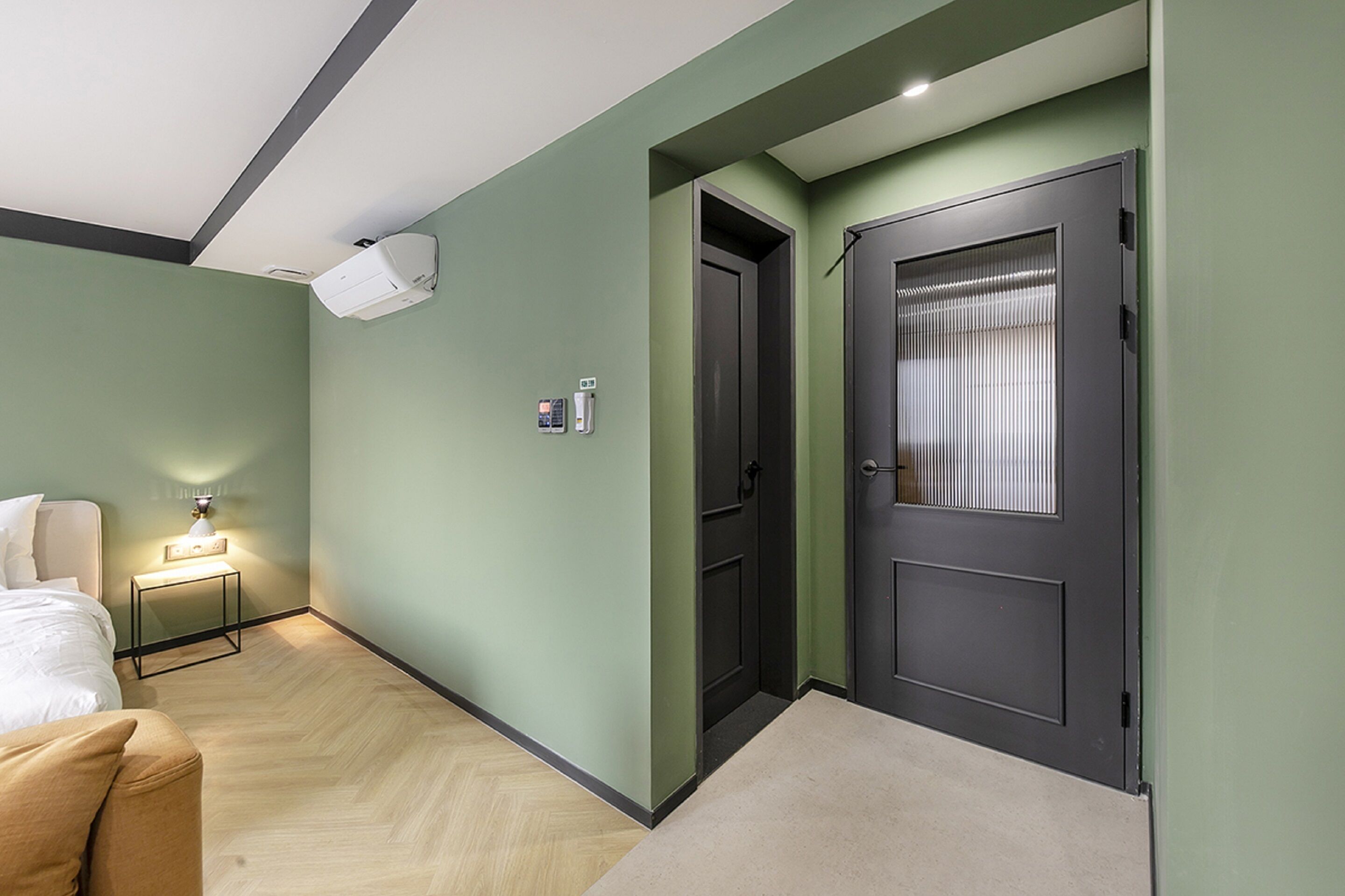 1 bedroom, premium bedding, down duvets, memory-foam beds