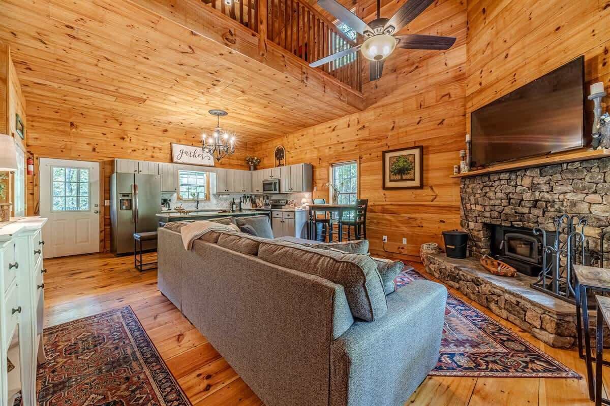 Smart TV, fireplace, DVD player