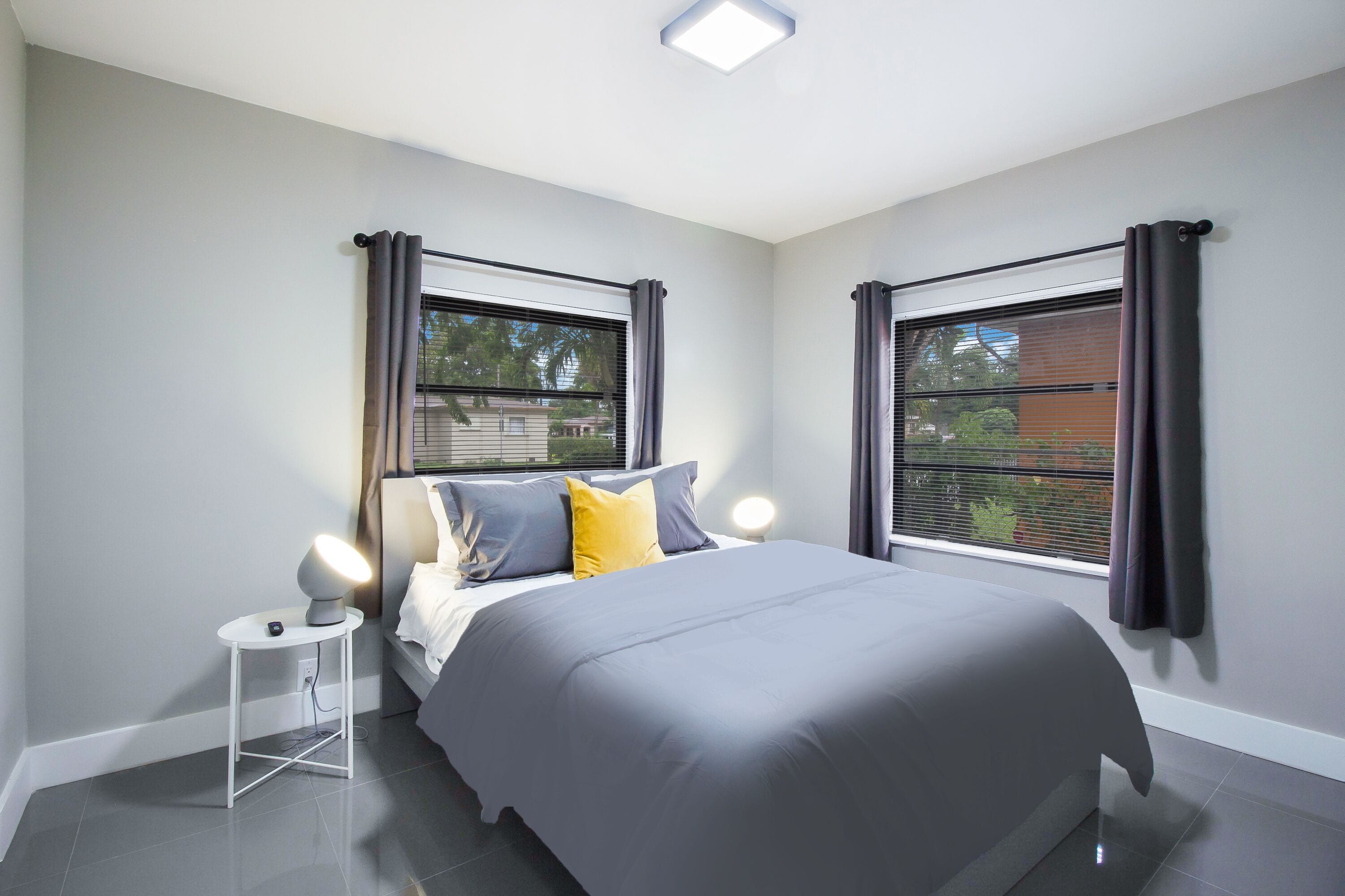 3 camere, una scrivania, ferro/asse da stiro, Wi-Fi gratuito