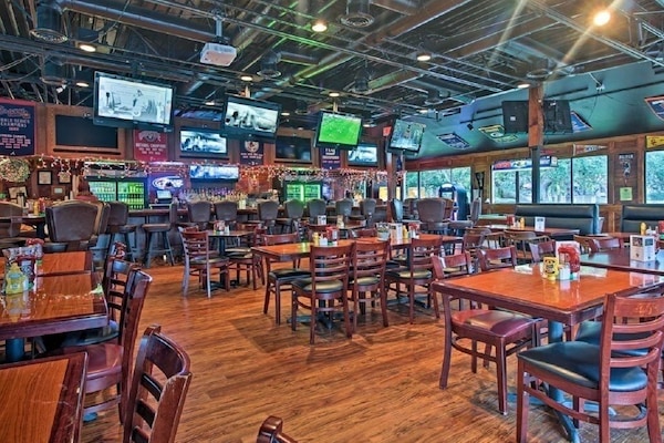 Coconutz onsite Sports Bar and Restaurant...play Darts and Pool
