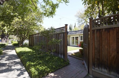 Privado Willow Glen Studio Guesthouse