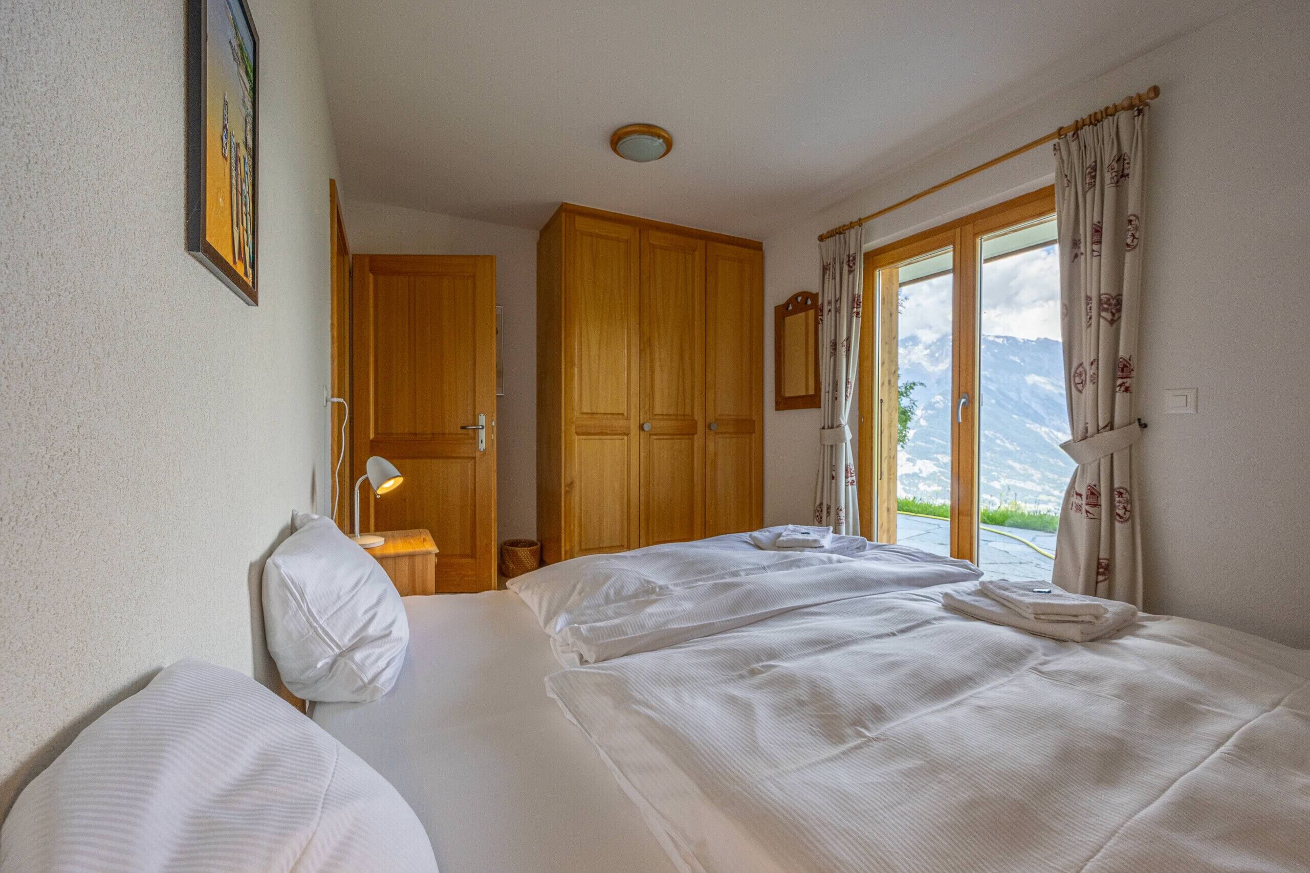 5 Schlafzimmer, Bügeleisen/Bügelbrett, kostenloses WLAN, Bettwäsche