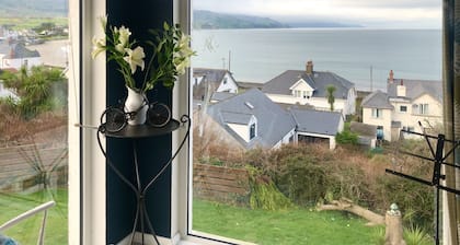 Stunning Seaview Cottage, With 3 Bedrooms
