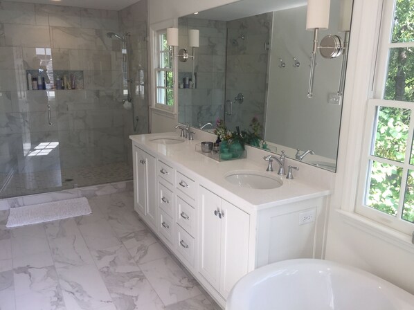 Shampoo - Wonderful Home/ sleeps up to 10/3 miles from downtown (Athens)