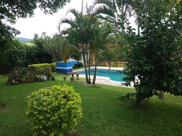 Outdoor pool - Farm of Violets (Bairro Canedos, Atibaia)