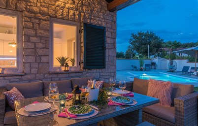up to 50% discount, New 2023, Family, Pet Friendly Villa + Private Pool ,6/8 pax