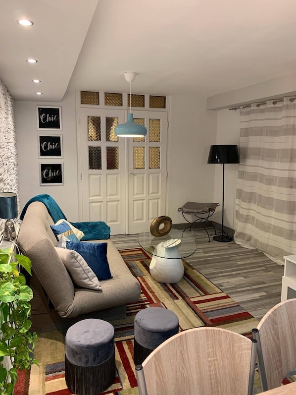 Deluxe-Apartment | Individuell dekoriert, individuell eingerichtet, kostenloses WLAN