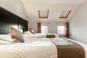 Departamento estándar, 2 camas matrimoniales (4 Guests) | Tabla de planchar con plancha y wifi gratis 