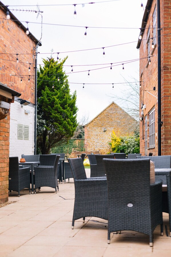 Garden - Unicorn Inn (Banbury)