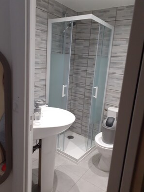 Luxury Room | Bathroom - Ludotel (Belley)