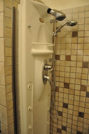Bathroom shower - Rome Imperial Crown (Rome)