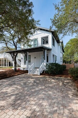 Exterior - SALE~"Ocho Cinco"~Heated Pool~Walk to Beach Access~BeachGear~Family Lux~Seaside (Seagrove Beach)