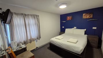 Standard Suite, 1 Double Bed | Bed sheets