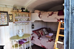 Cabin, 2 Queen Beds