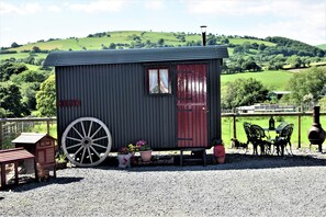 Chalet rustique, 2 grands lits | Extérieur