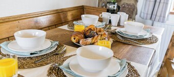 2 bedroom accommodation in Llangennith, near Swansea