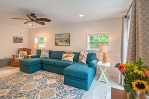 House, Multiple Beds (My Grandpa's Cottage) | Living room - My Grandpa's Cottage (St. Augustine)