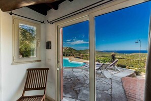 Interior - Villa with sea view, privacy and relaxation. (Cannigione)