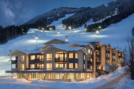 Exterior. Outpost: One Town Hill 303 - Base of Snow King Mtn