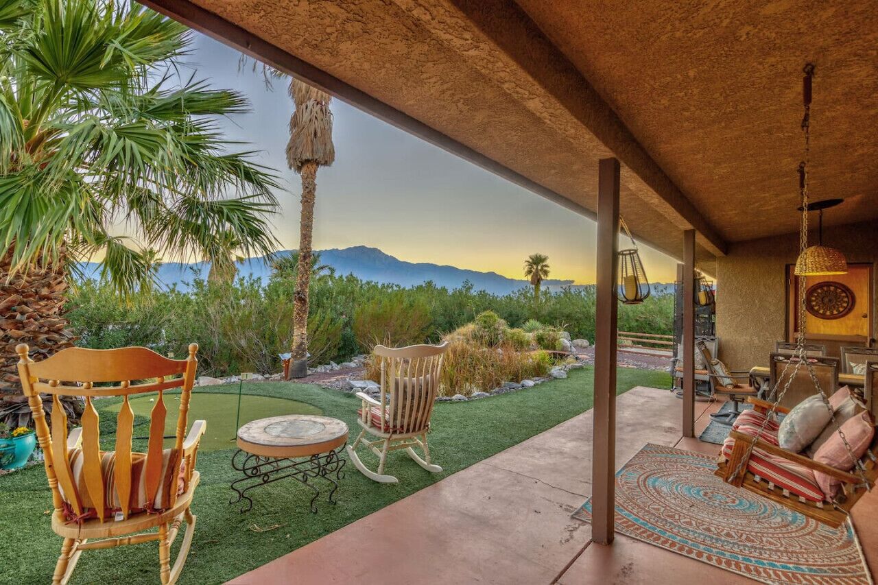 Bungalow Perfect for Hikers near Joshua Tree\/PSpgs