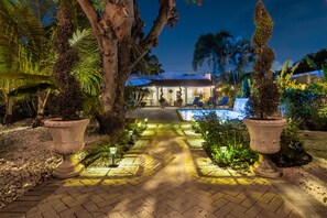 Exterior - Private Oasis • 1 Mile to Beach • Heated Pool (Lake Worth)