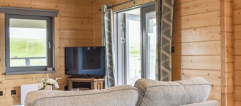 Pine Lodge - UK30007