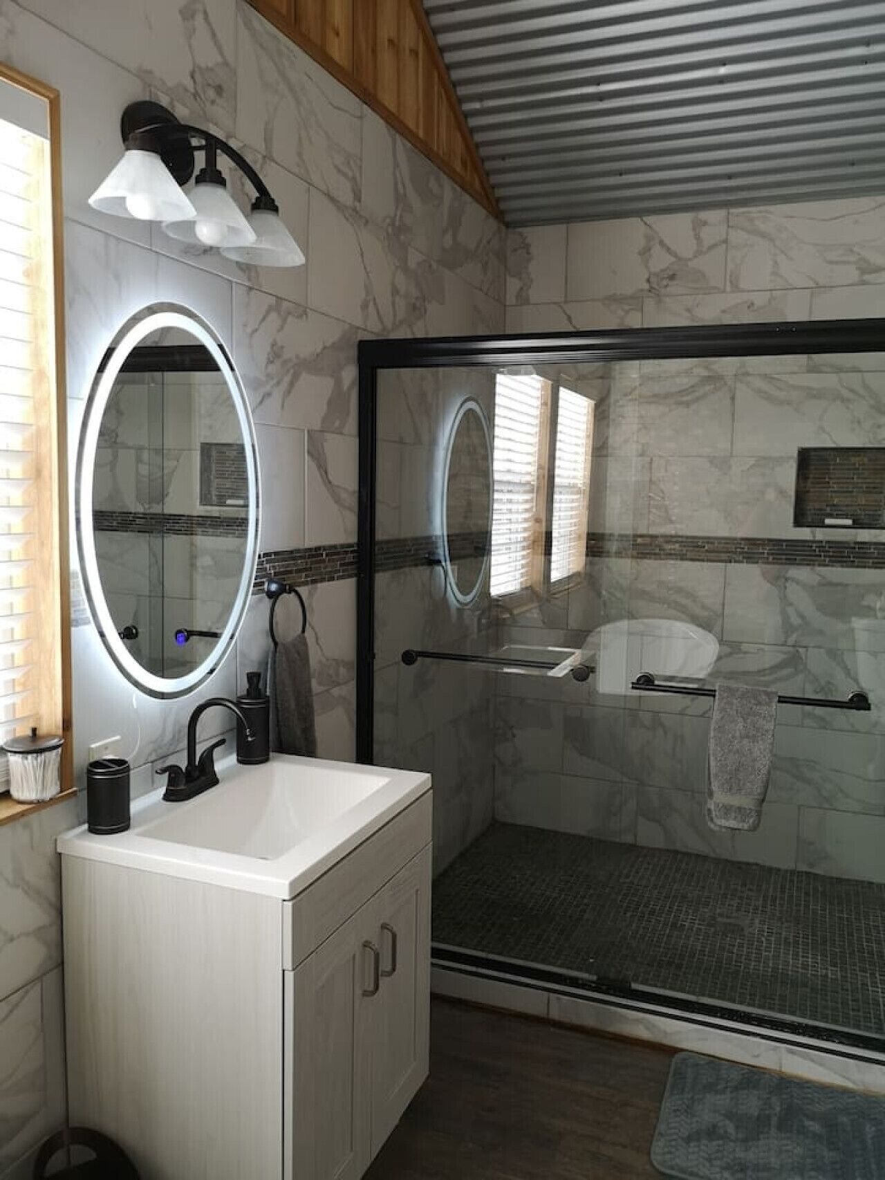 Bathtub, hair dryer, towels