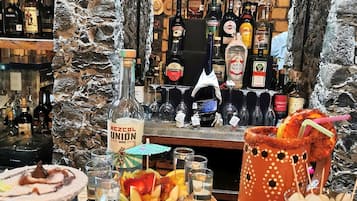 Alimentos y bebidas