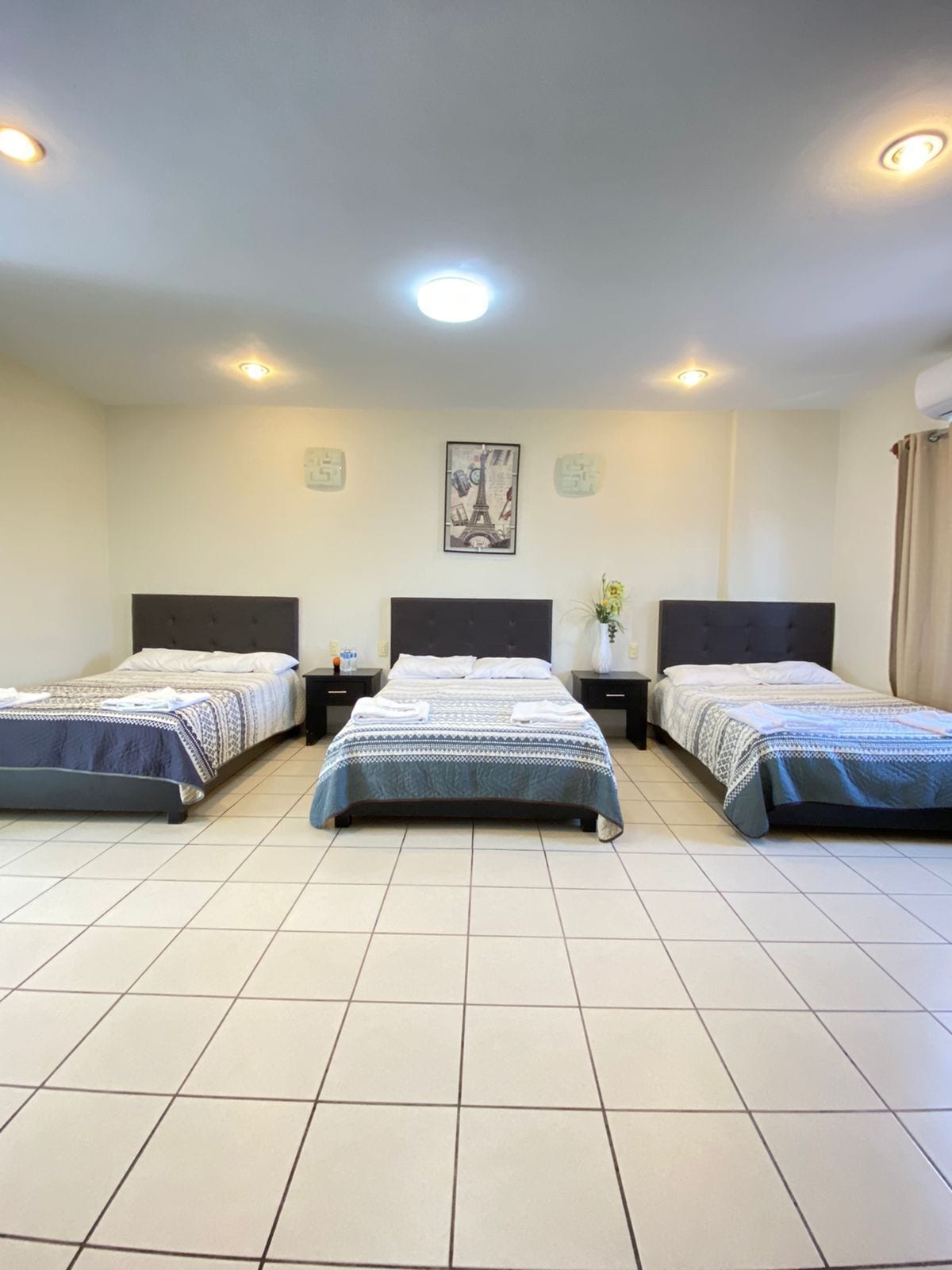 triple room (room 10) | 1 bedroom, free wifi, bed sheets