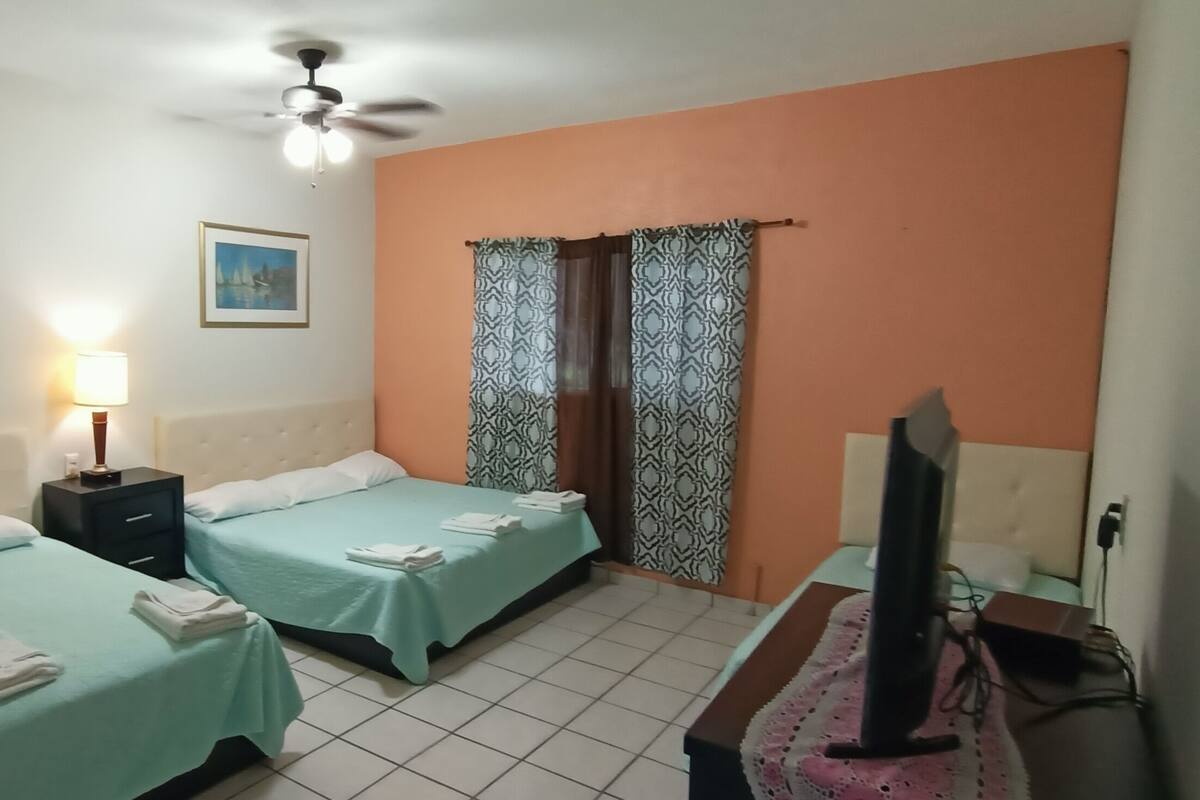 Triple Room (Room 4) | WiFi (free), bed sheets