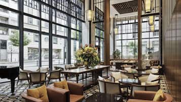 2 restaurants, breakfast, lunch, dinner served; Italian cuisine