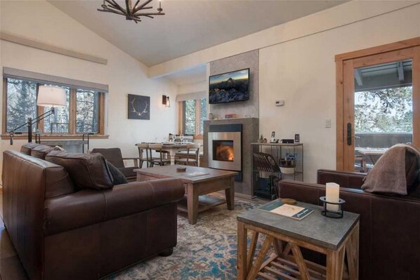 Condo, 2 Bedrooms | Living room | 32-inch TV with digital channels, DVD player - Indian Paint Brush by JHRL (Wilson)