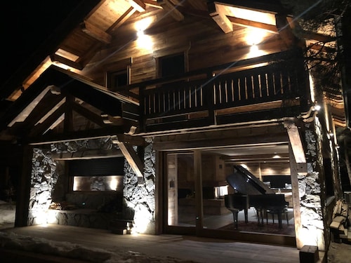 Chalet lähellä rinteitä, wellness-alue 