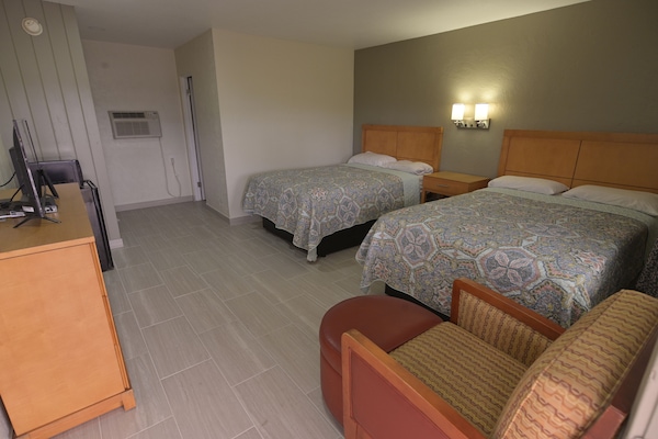 Standard Room, 2 Double Beds, Non Smoking | Desk, laptop workspace, free WiFi