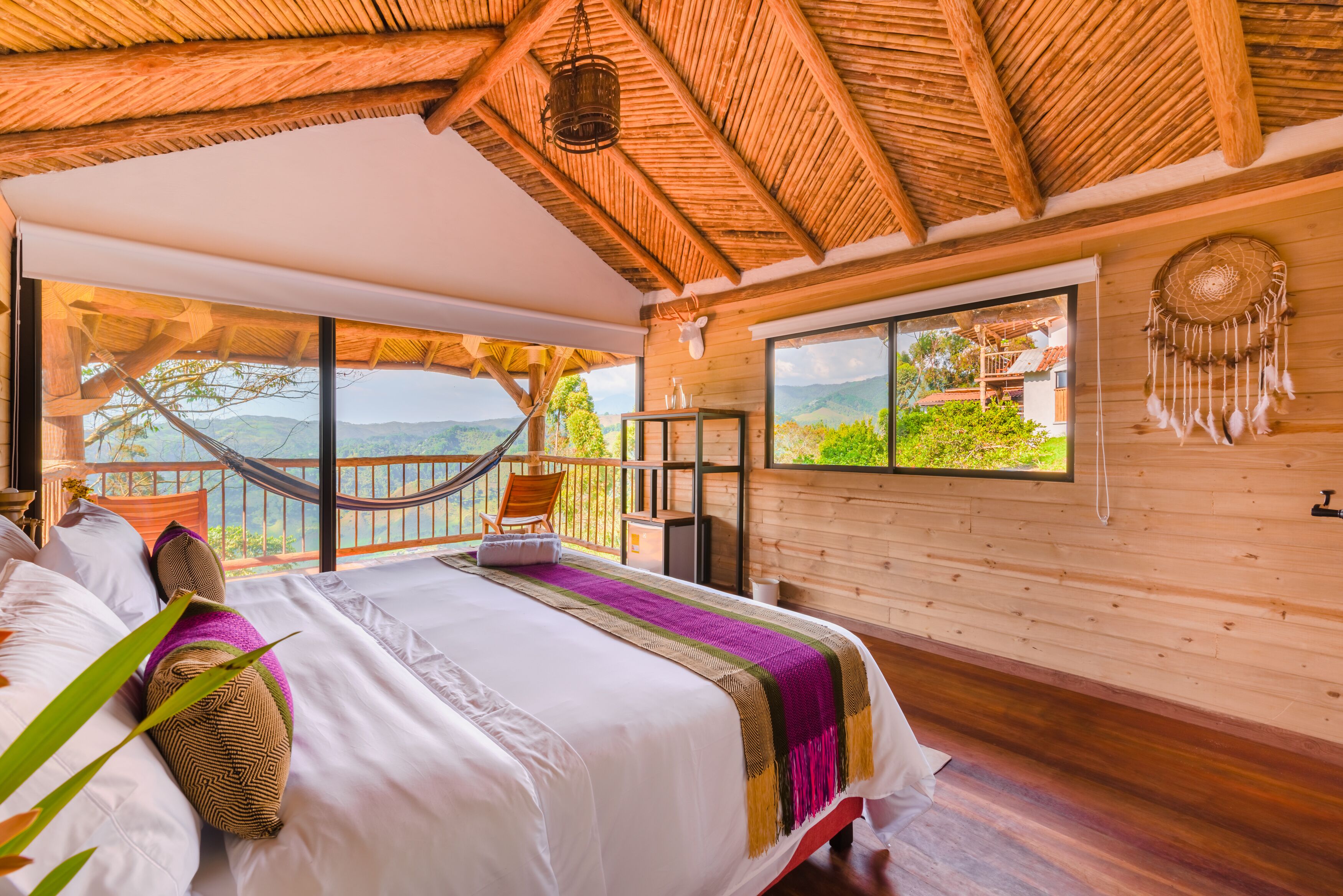 deluxe room, hot tub, mountain view | 1 bedroom, hypo-allergenic bedding, free wifi, bed sheets