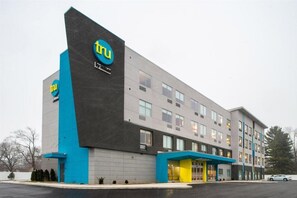 Exterior - Tru by Hilton Elkhart (Elkhart)