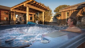 室外 SPA 浴池
